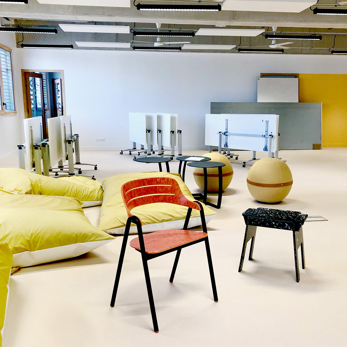 Chaise empilable extérieure en plastique recyclé